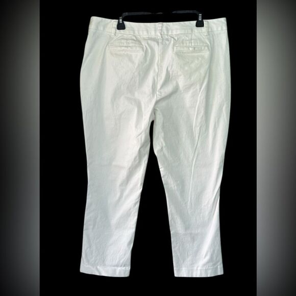 Women's Mid Rise Classic Straight Leg Chino Ankle Pants, White, Size 16 - Picture 3 of 8